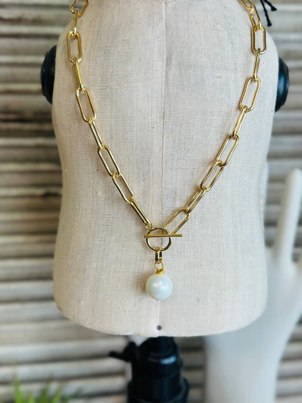 Pearl Gold Toggle