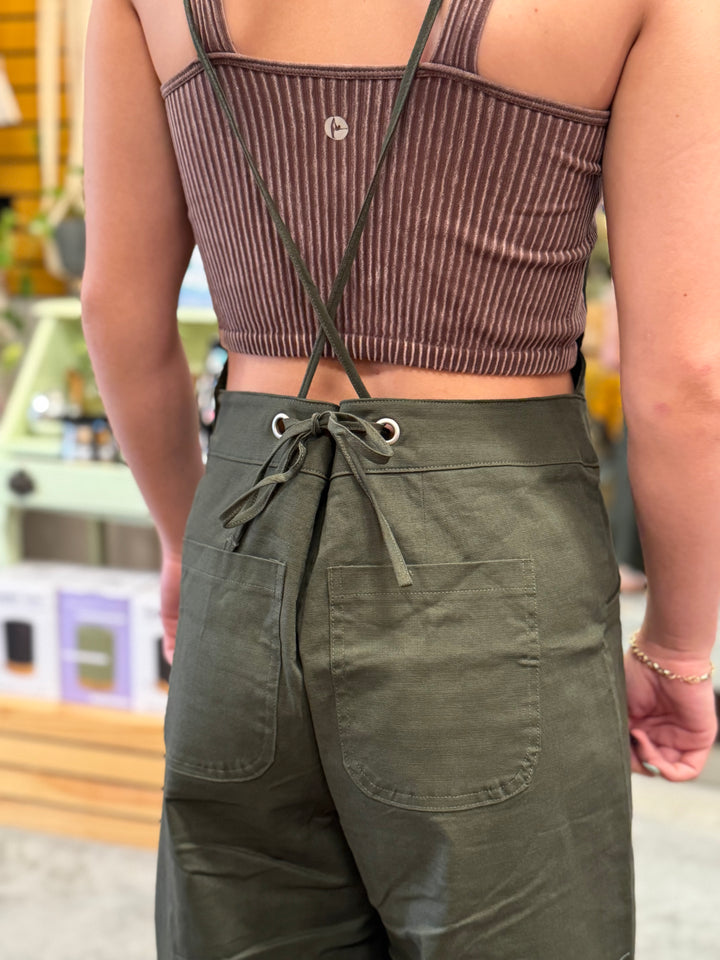 SPAGHETTI STRAP CRISS CROSS BACK JUMPER