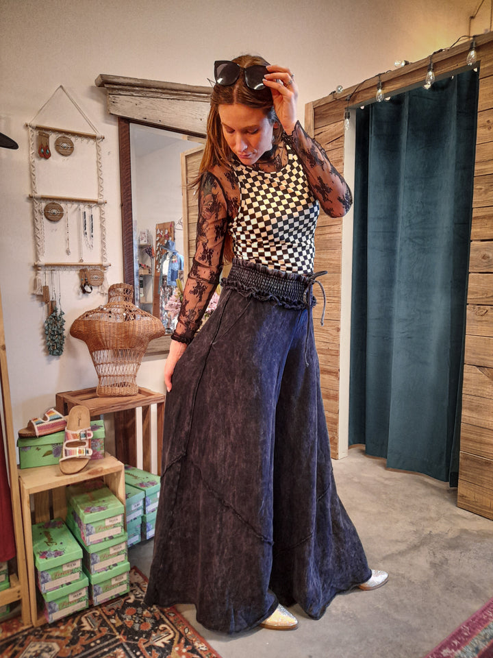 KB Dream Wide Leg Pants