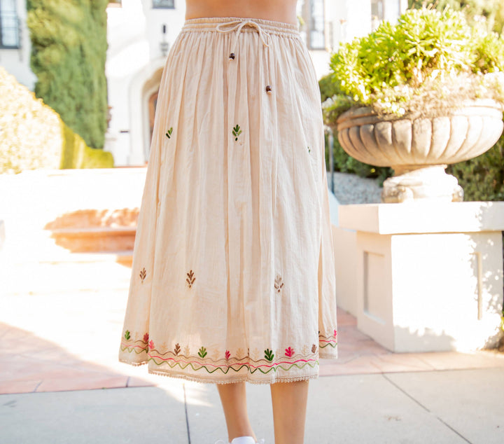 Mid Length Western Skirt Crinkled, Lined With Two Pockets