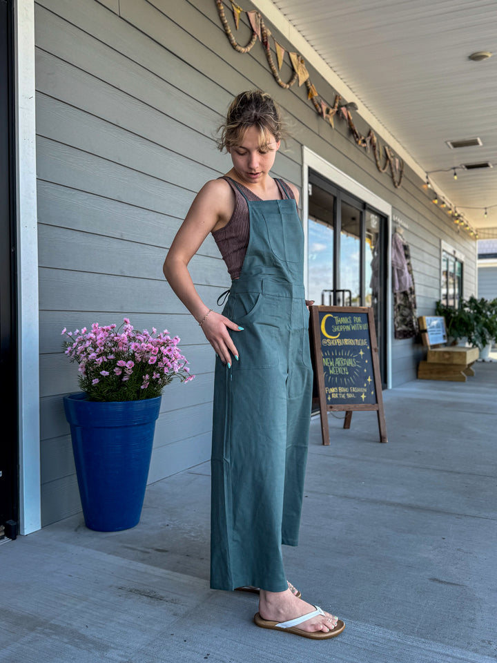 SPAGHETTI STRAP CRISS CROSS BACK JUMPER