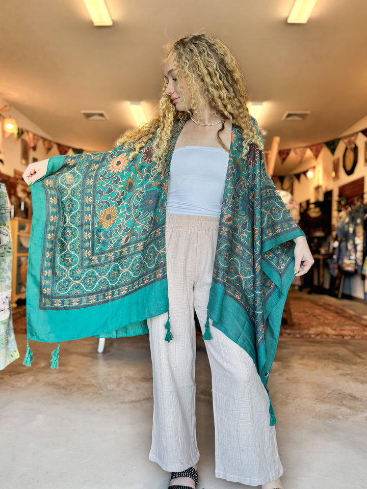Touch of Morroco Tapestry Tassel Kimono