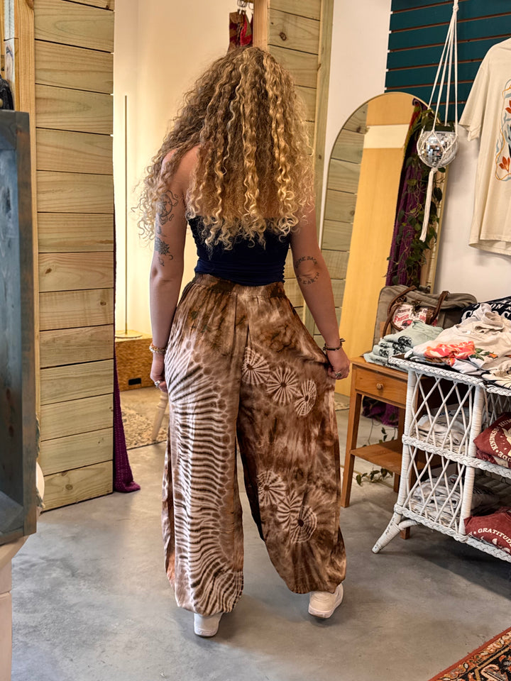 Lantern Tie Dye Pants