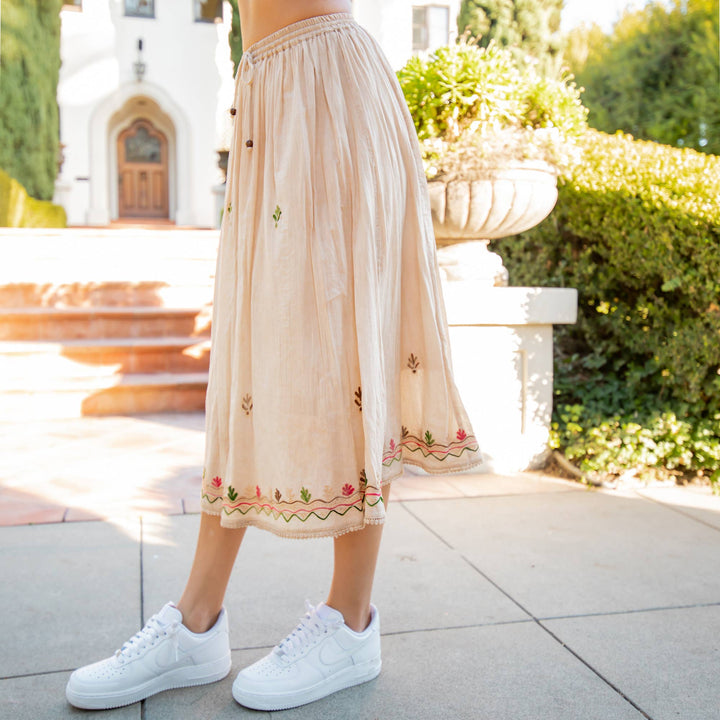 Mid Length Western Skirt Crinkled, Lined With Two Pockets