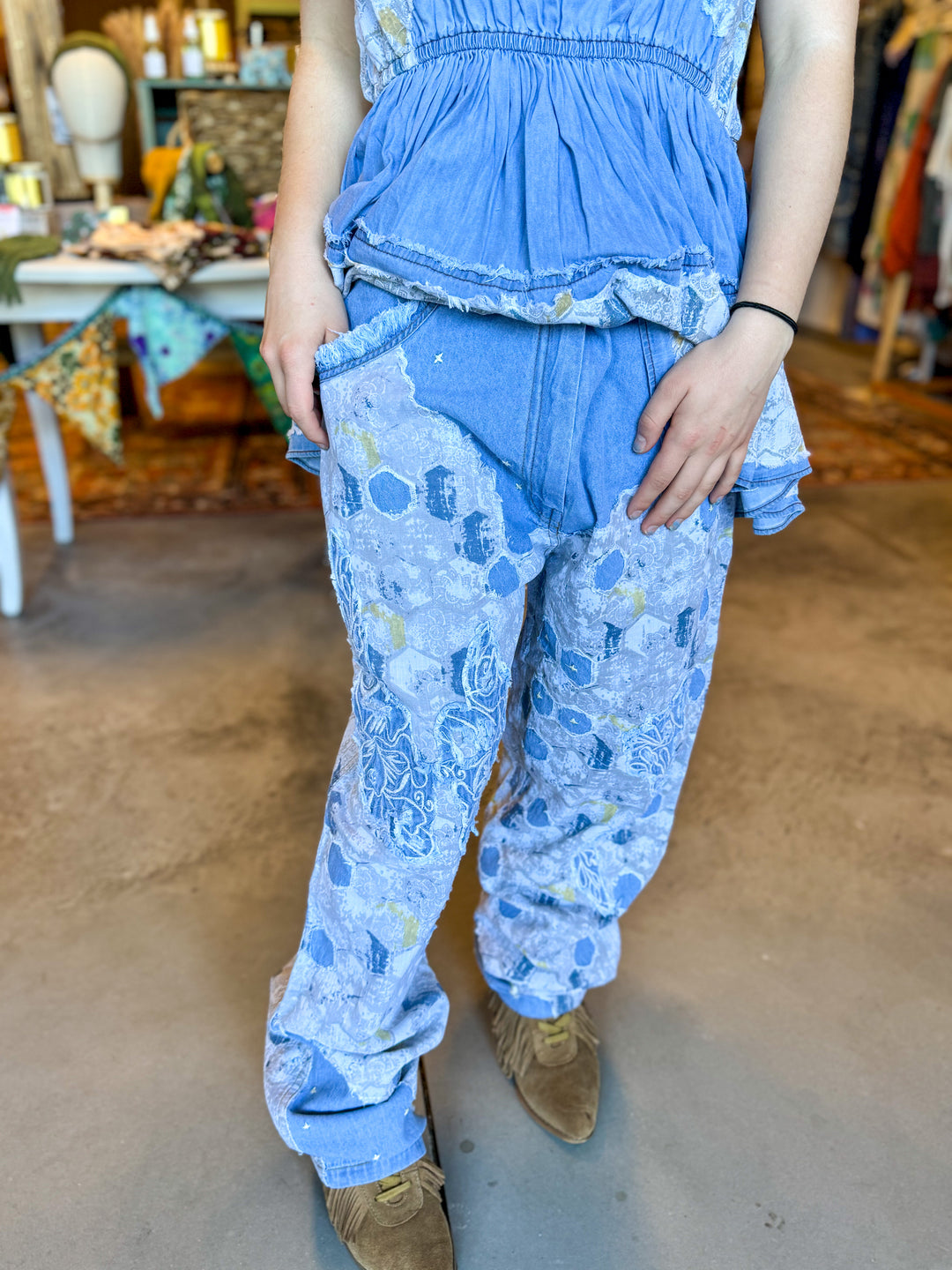 Honeycomb Jeans with Embroidery - Paper Lace