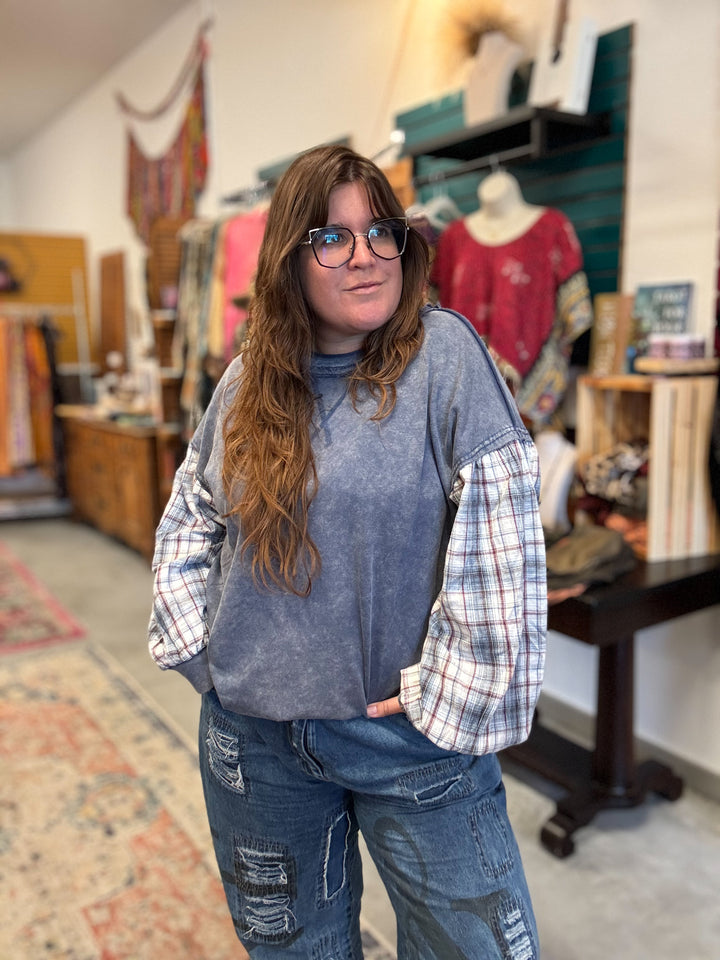 The Indie Flannel Contrast Pullover