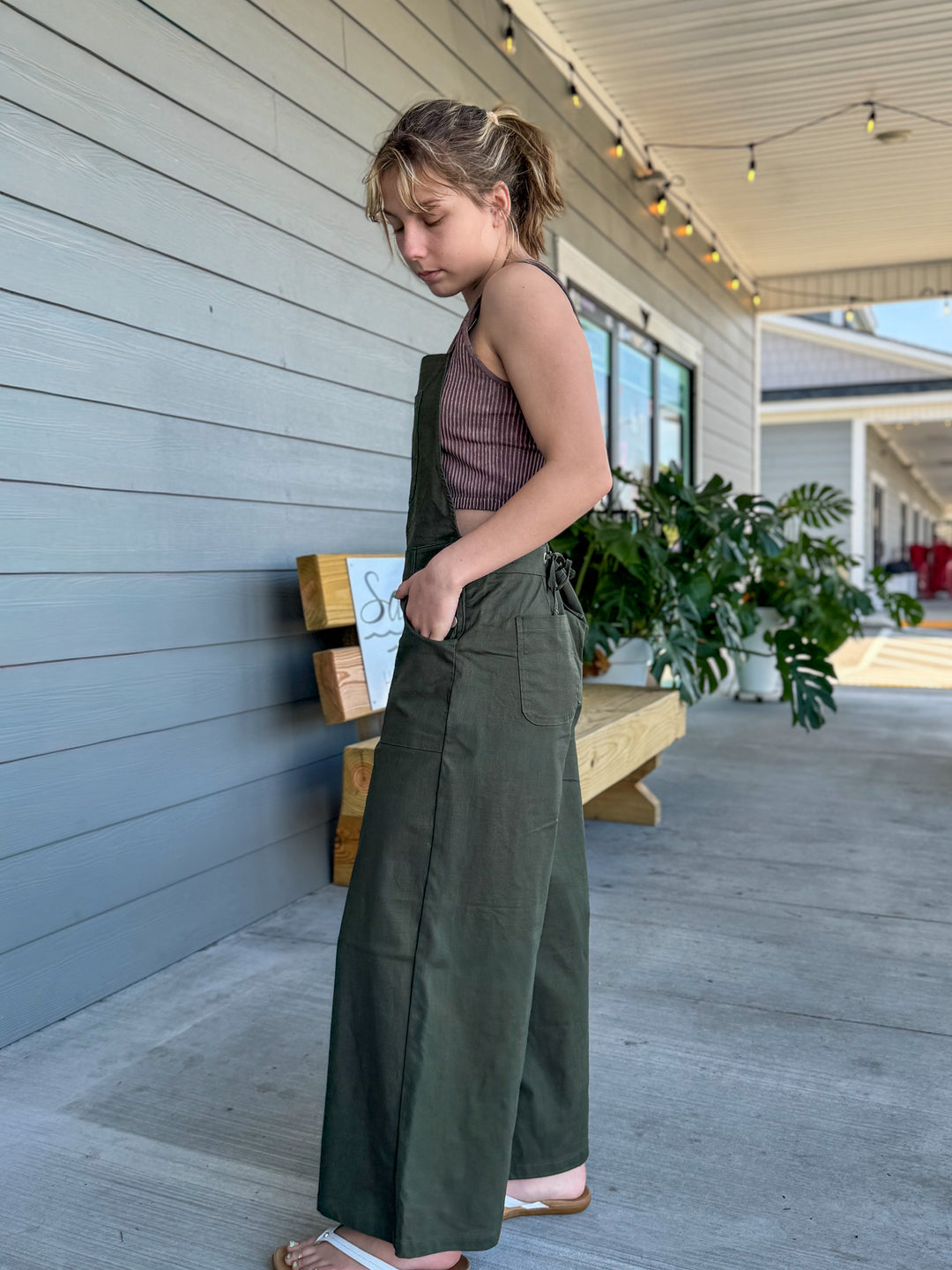 SPAGHETTI STRAP CRISS CROSS BACK JUMPER