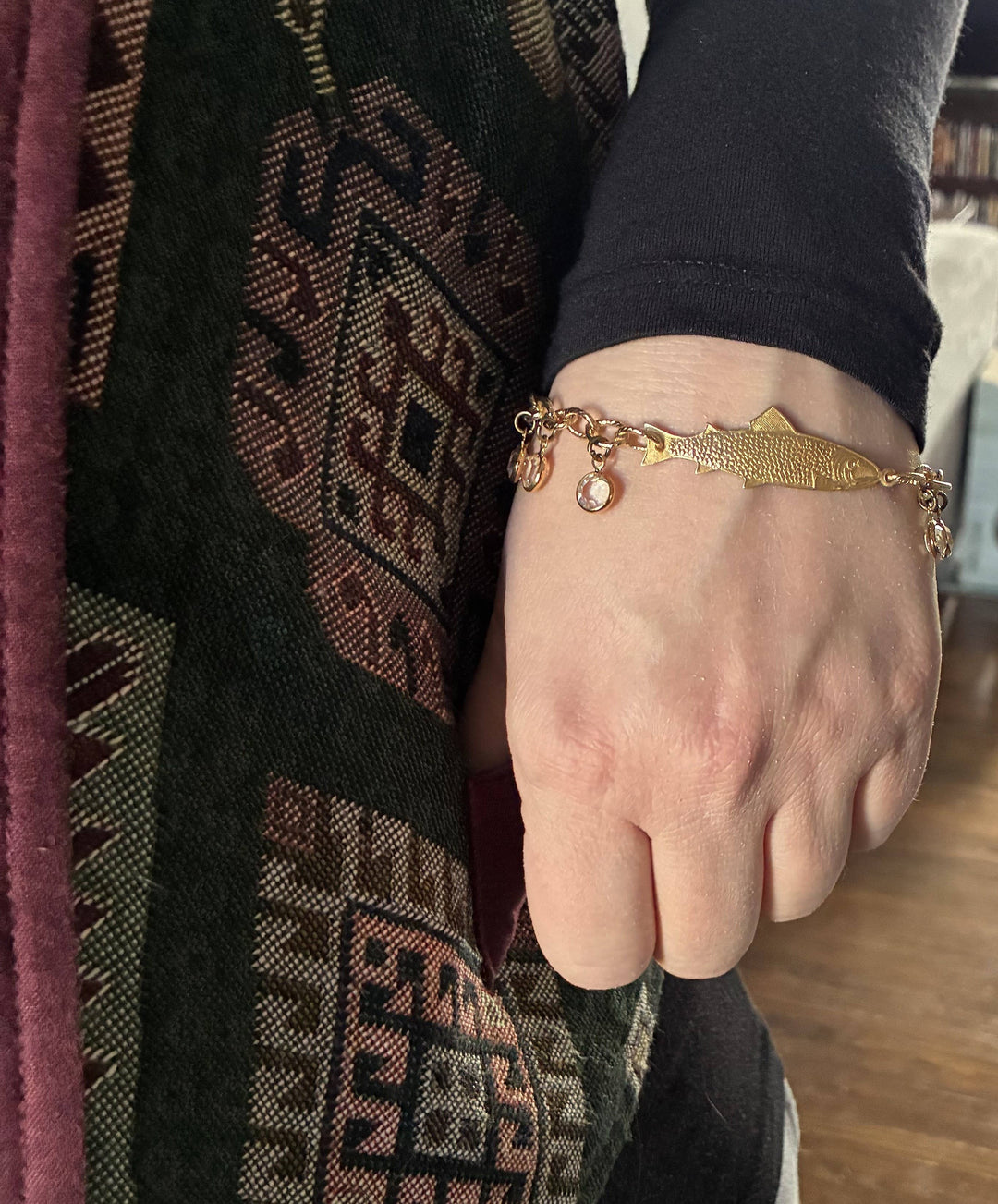 Gold Adjustable Fish Bracelet with Crystal Clear Drops