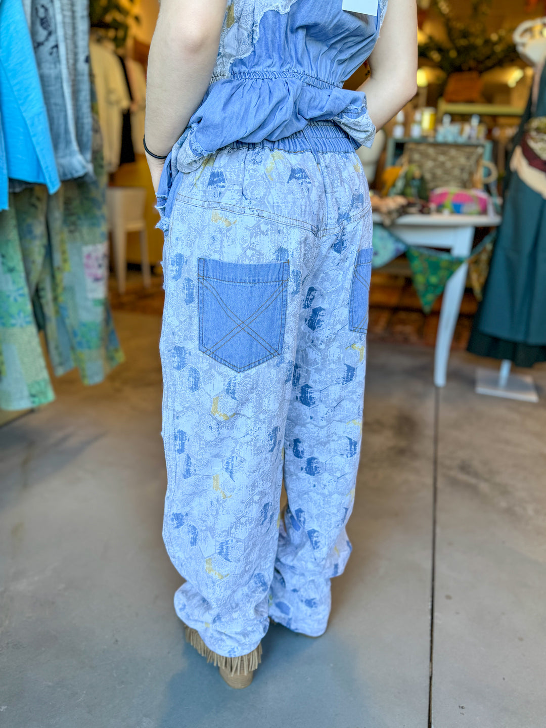 Honeycomb Jeans with Embroidery - Paper Lace