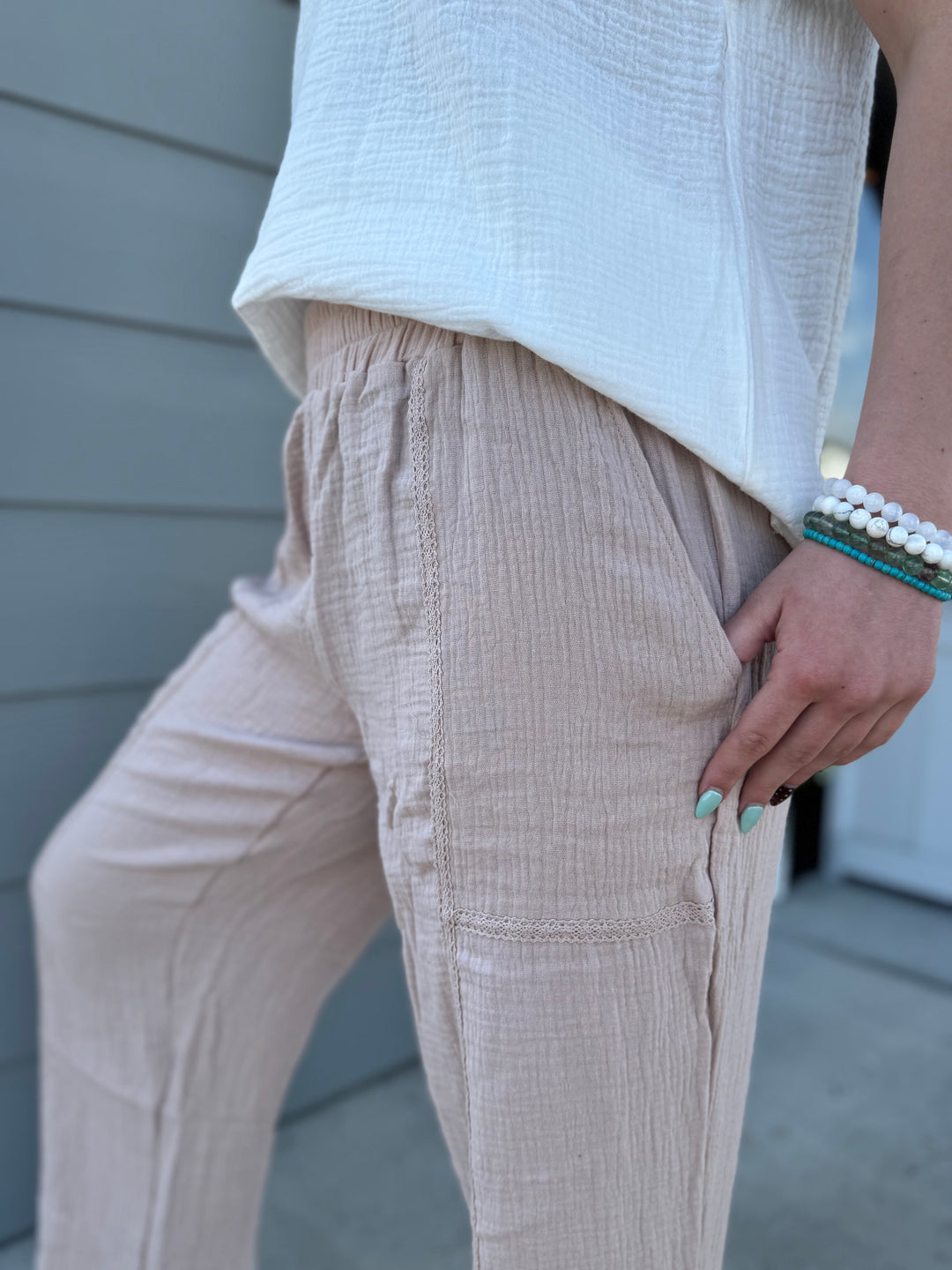 COTTON GAUZE CROPPED WIDE LEG PANT W/ CROCHET LACE TRIM