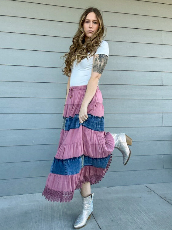 Women Long Tiered Western Skirt, Lined With Two Pockets