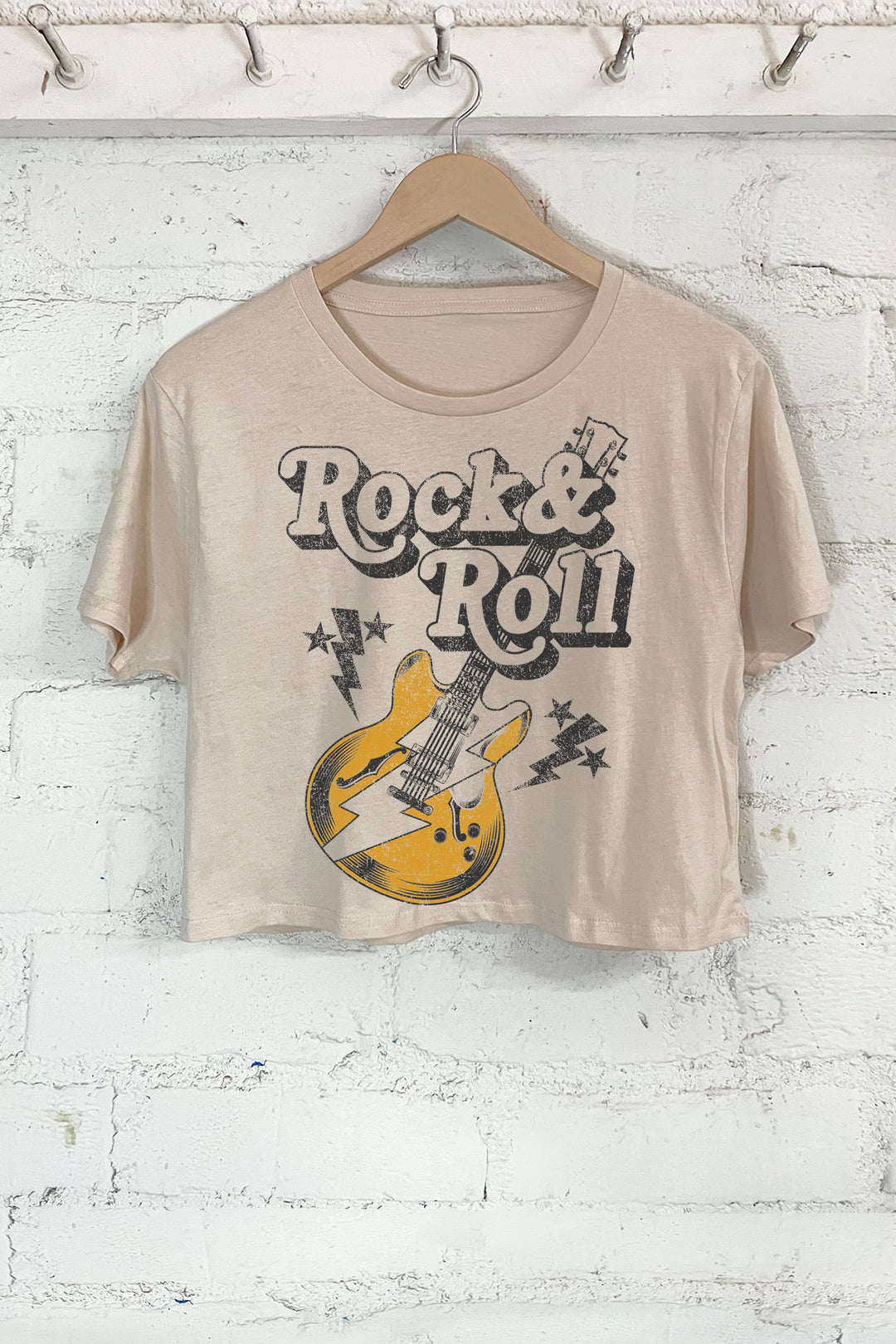 ROCK AND ROLL GUITAR GRAPHIC SHORT CROP TOP