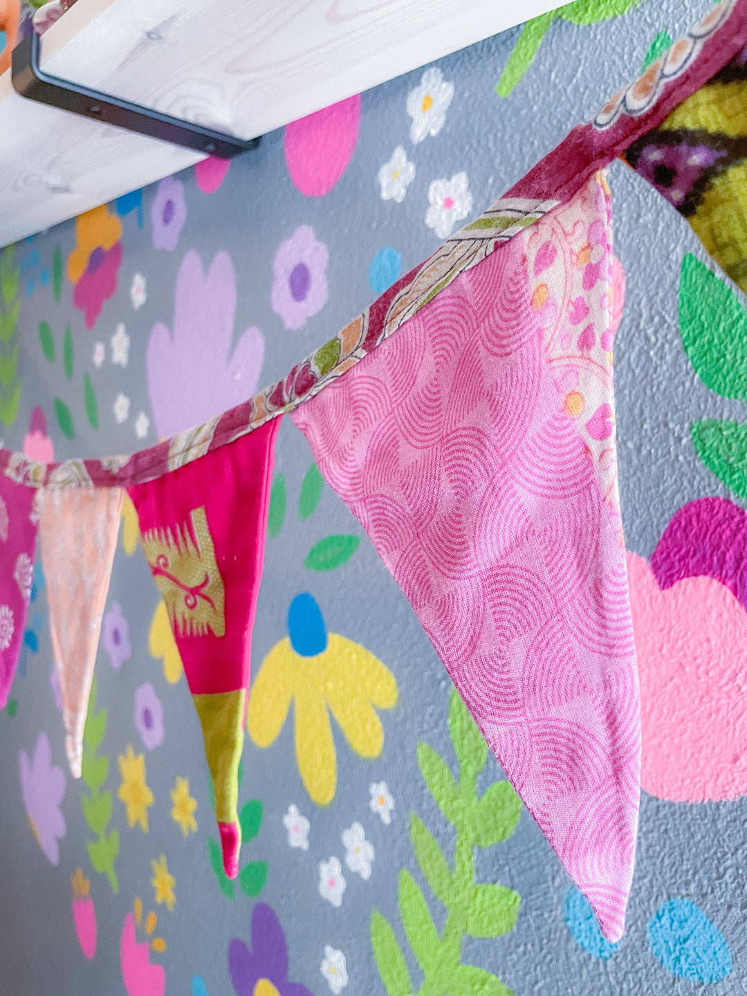 Saree Triangle Banner | Medium